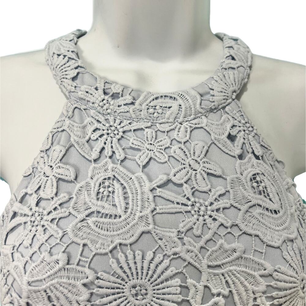 Lulus Light Grey Crochet Lace Mini Shift Sheath Sleeveless Dress sz XS Love Poem - Picture 9 of 9